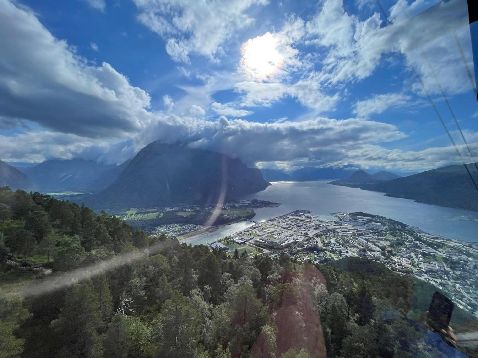 Bakkebo Trollstigen Apartment Åndalsnes Екстериор снимка